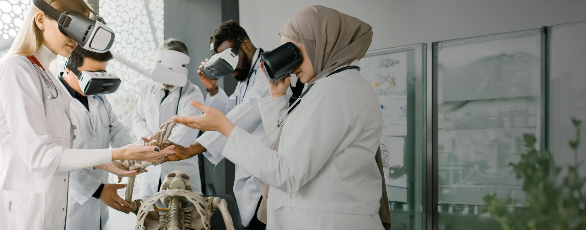 Virtual Reality in Medical Training and Education | Vention