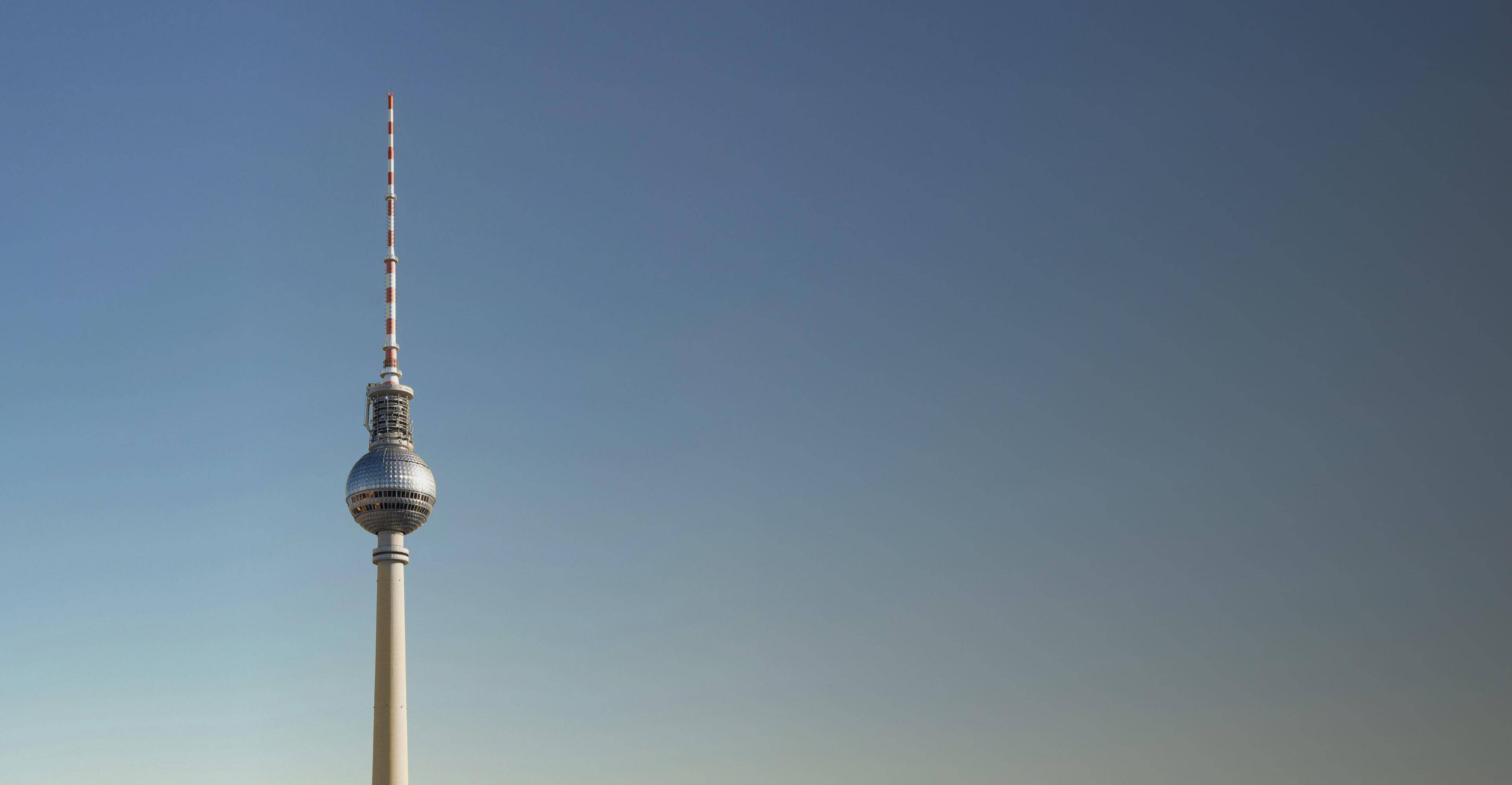 de_expertise_ki-softwareentwicklung_05_cta-with-blur