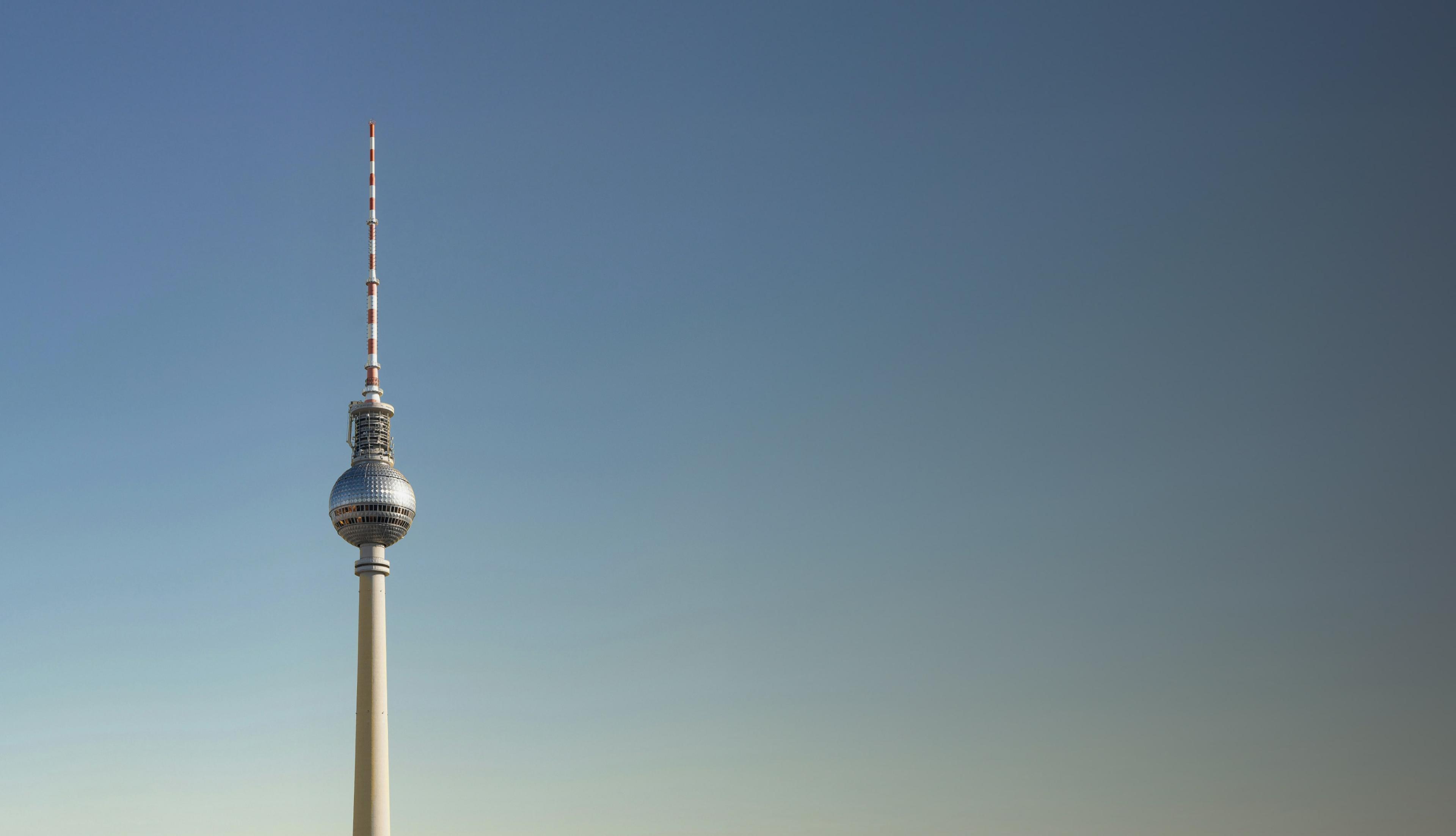 de_healthtech_virtual-reality_medizinische-ausbildung_06_cta-with-blur