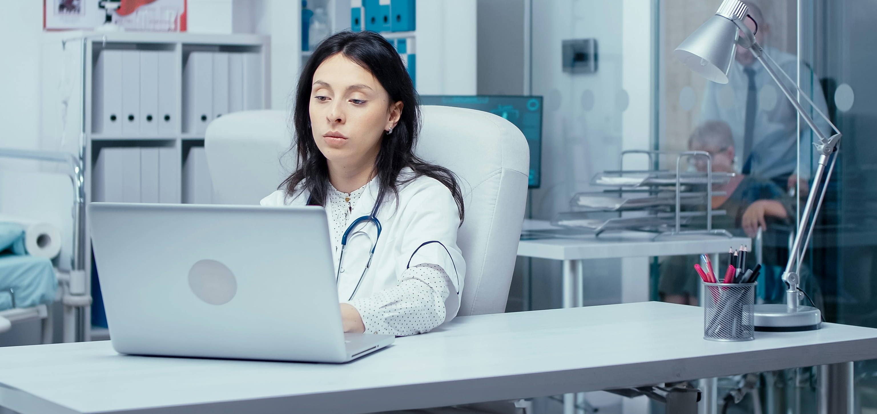 uk_healthcare_web-development_00_hero