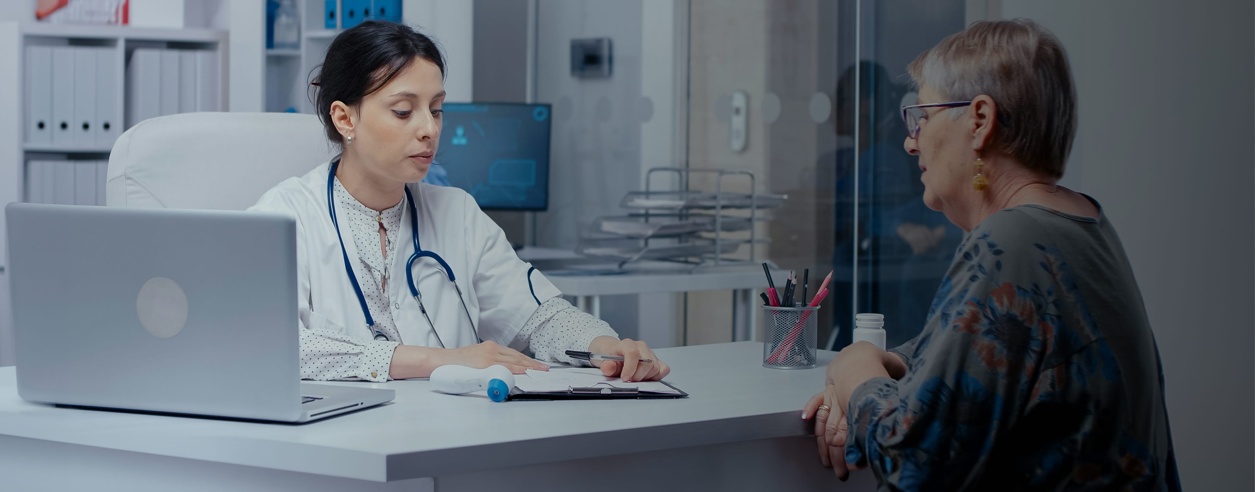 uk_healthcare_web-development_02_cta-with-blur