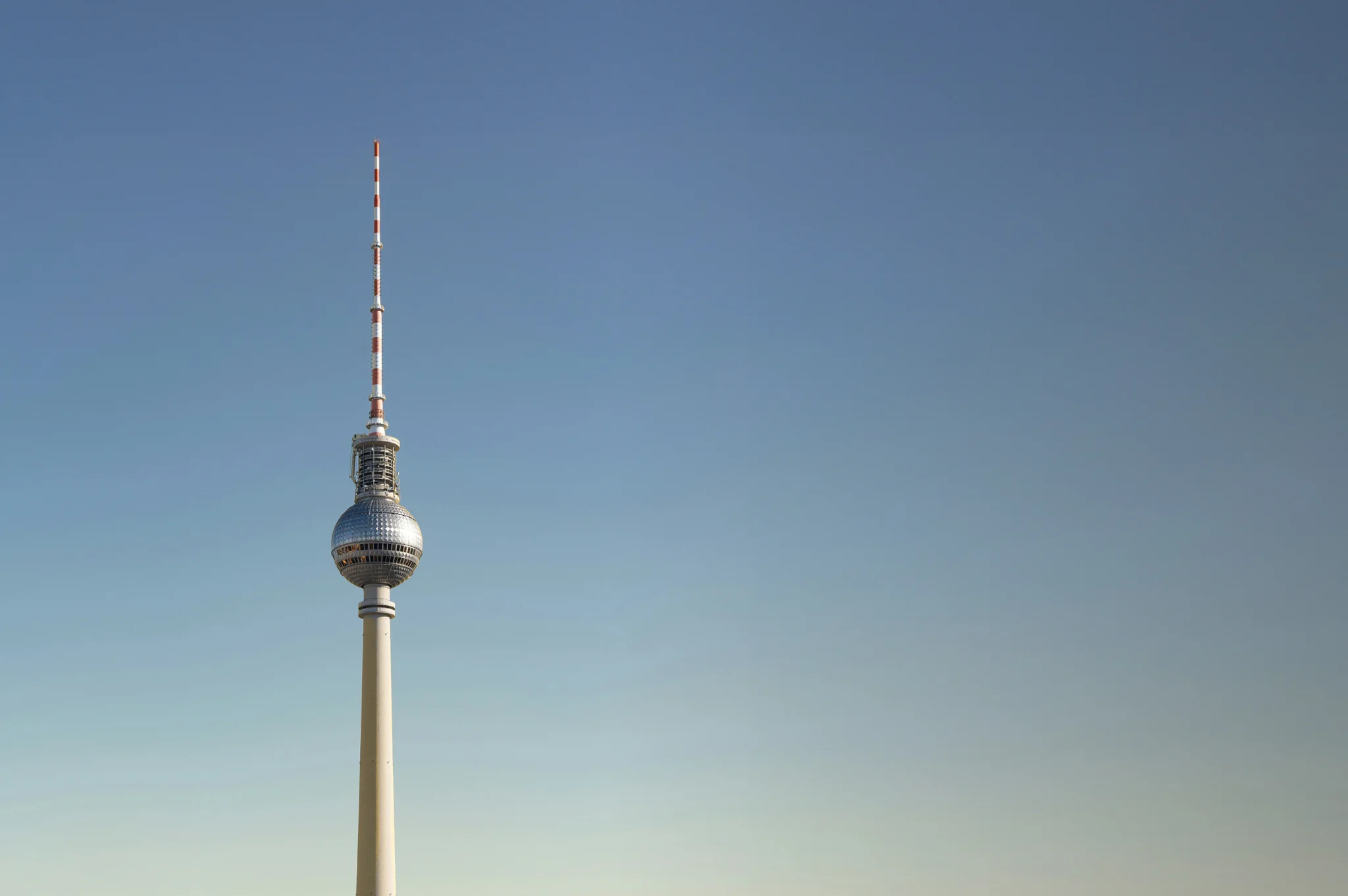 de-healthtech-app-entwicklung_05_cta with blur