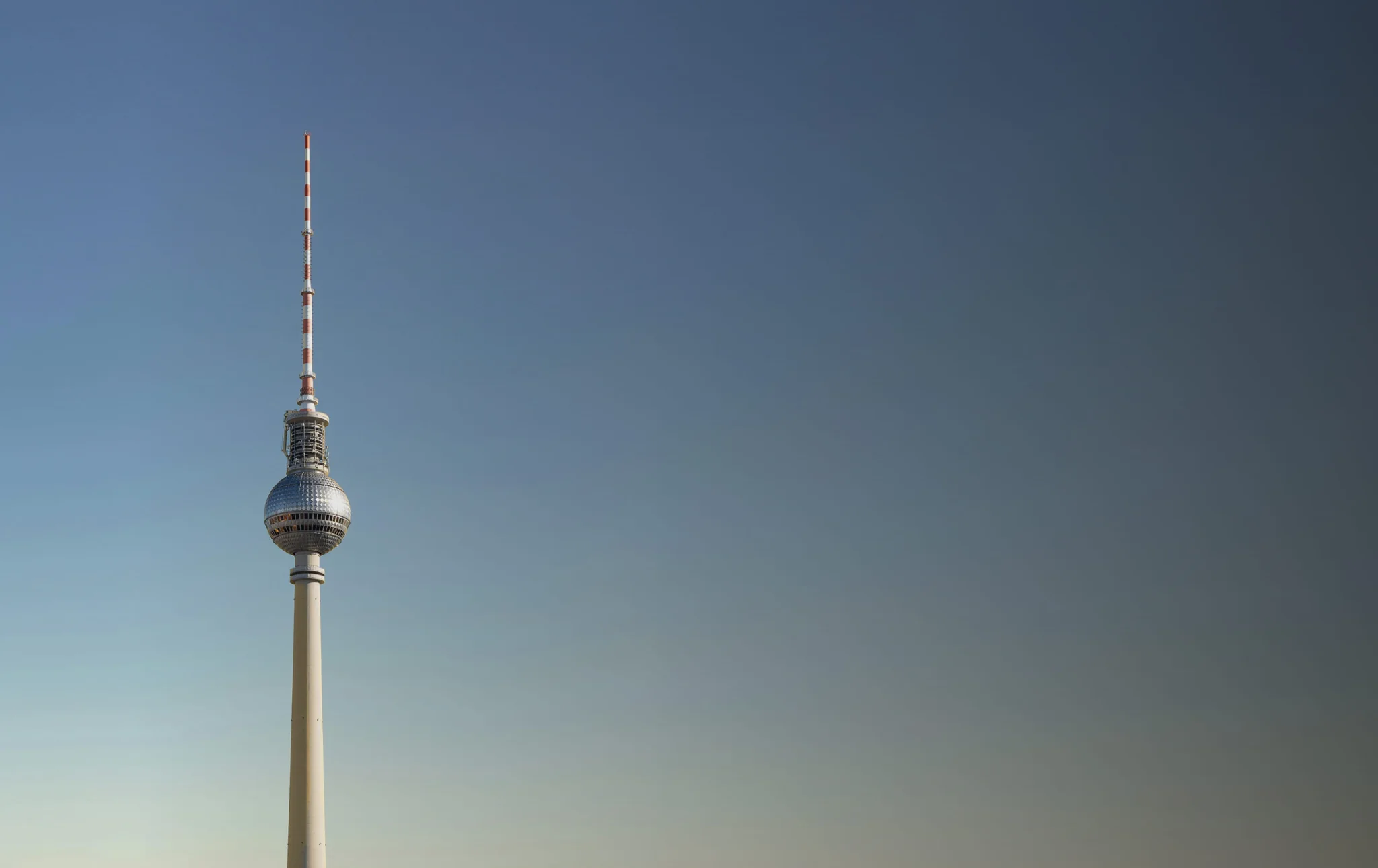 de_leistungen_beratung-zur-softwareentwicklung_08_cta-with-blur-2