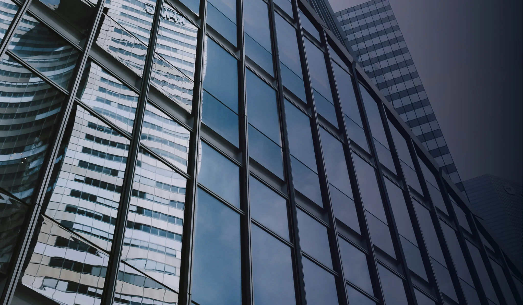 uk_finance_01_cta-with-blur