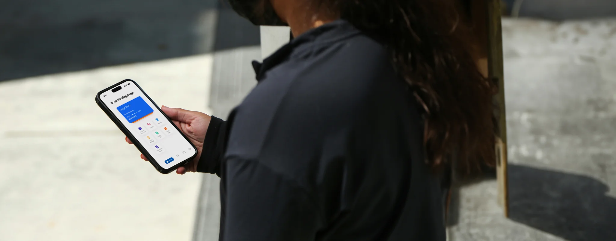 uk_finance_banking_mobile_02_cta-with-blur