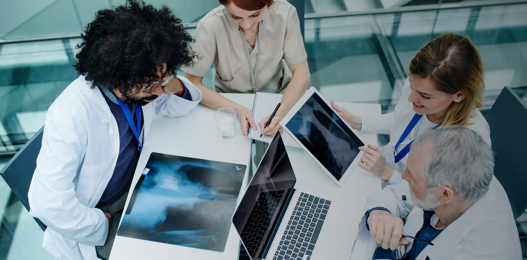 uk_healthcare_consulting_01_cta_with_blur