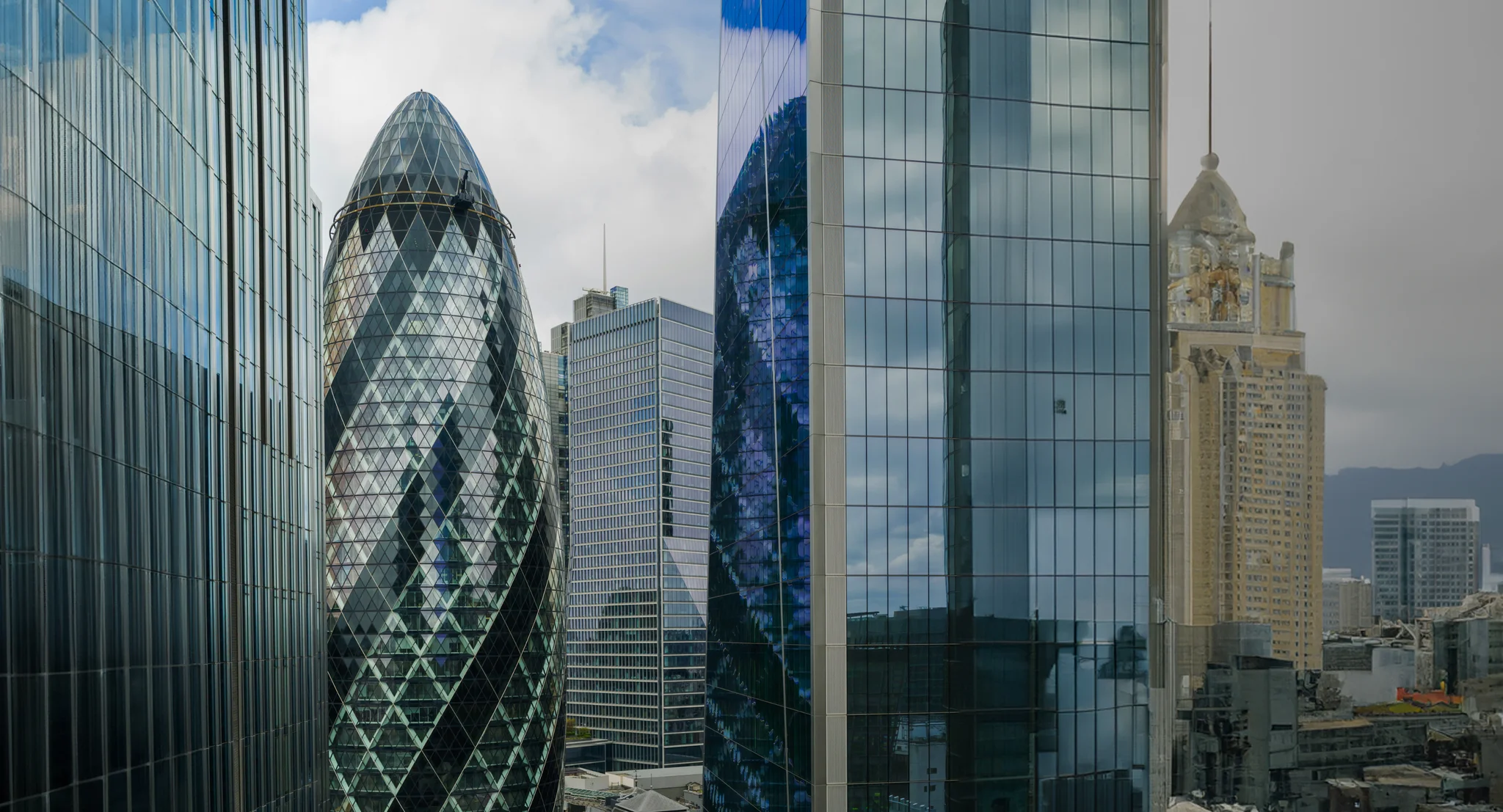 uk_healthcare_regulatory-compliance_05_cta-with-blur