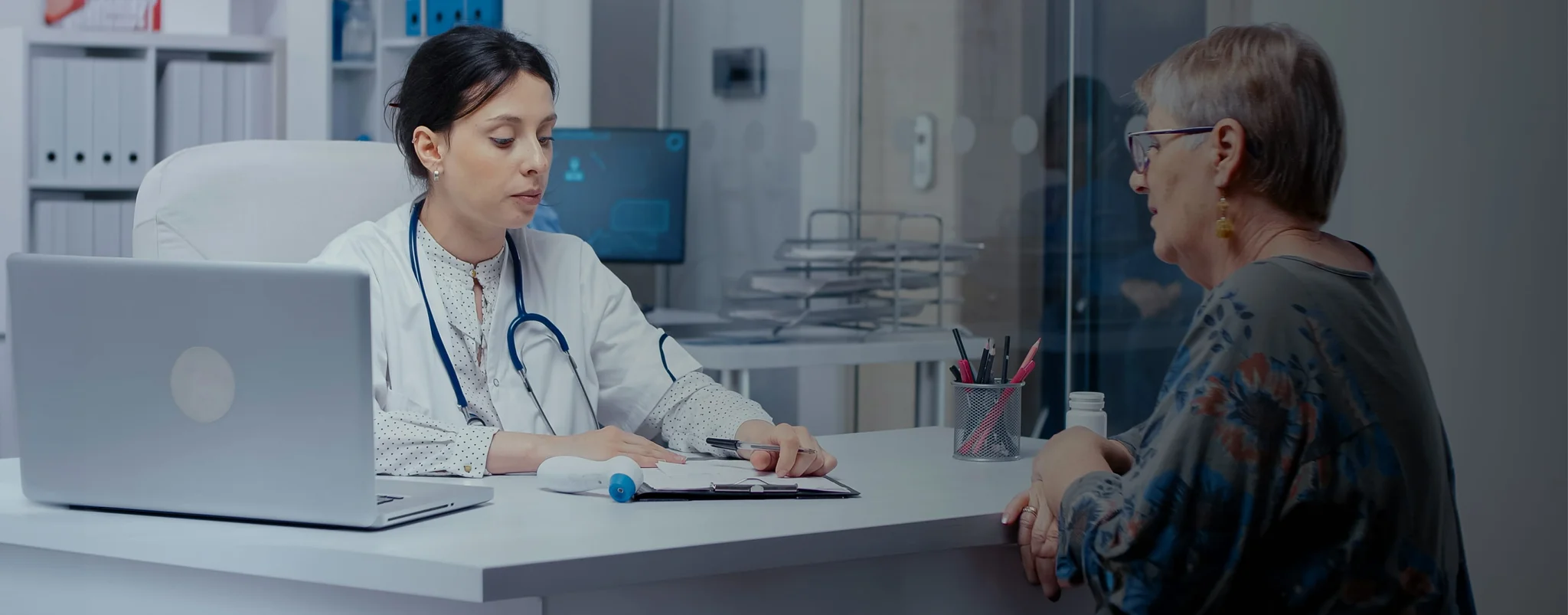 uk_healthcare_web-development_02_cta-with-blur